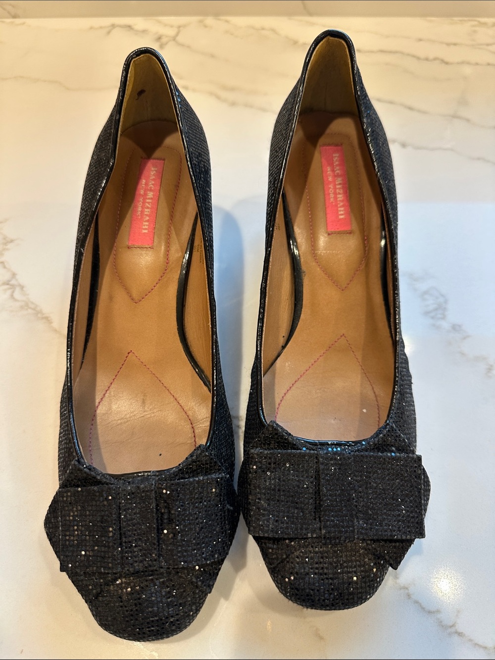 Isaac Mizrahi New York Vivian Black Glitter Bow Pumps - Picture 3 of 7